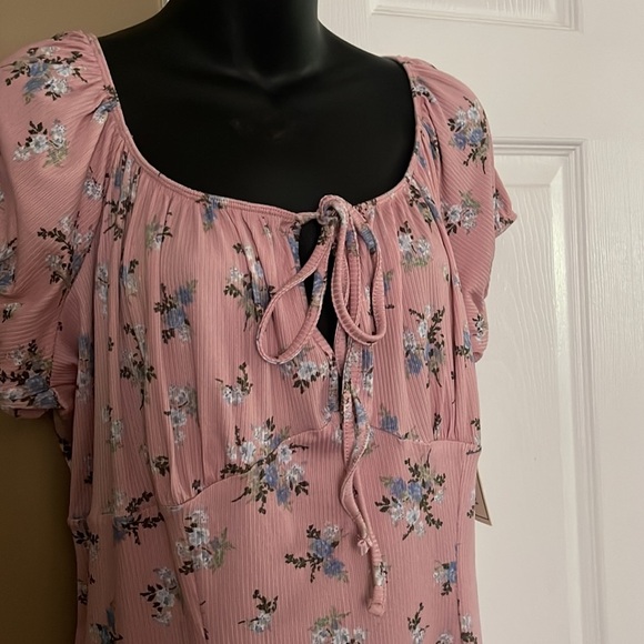 NWT soft No Comment plus feminine dress - Picture 2 of 7